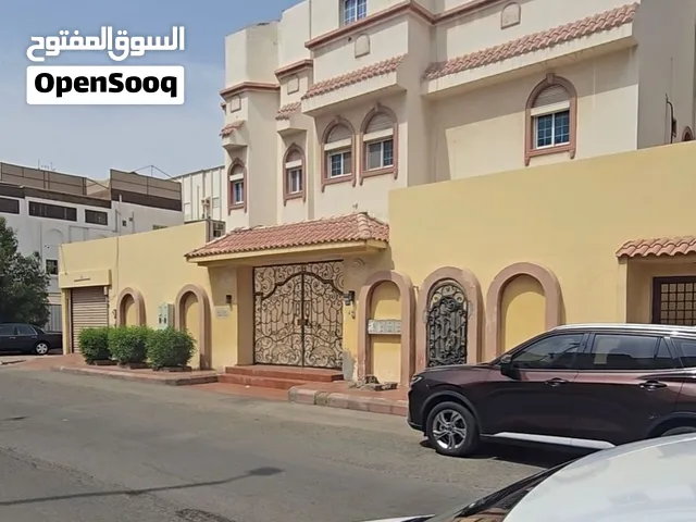 للببع فيلا بحى المروة منطقه عماير