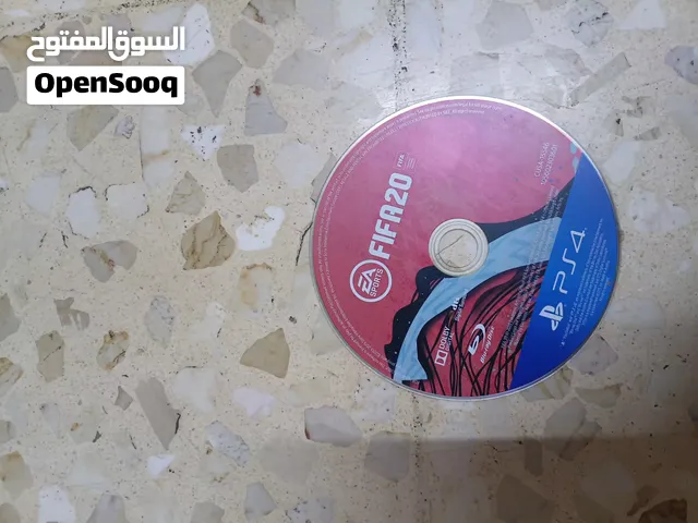 سيدي بيس 2019 عربي نظيف بس فيه قحوط خفيفه بس شغال ما شاء اللّه عليه او سيدي فيفا 20 عربي وكاله