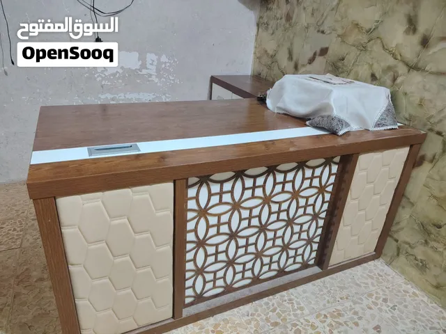 مكتب للبيع عرض 90 نزال 170 خشب نظيف