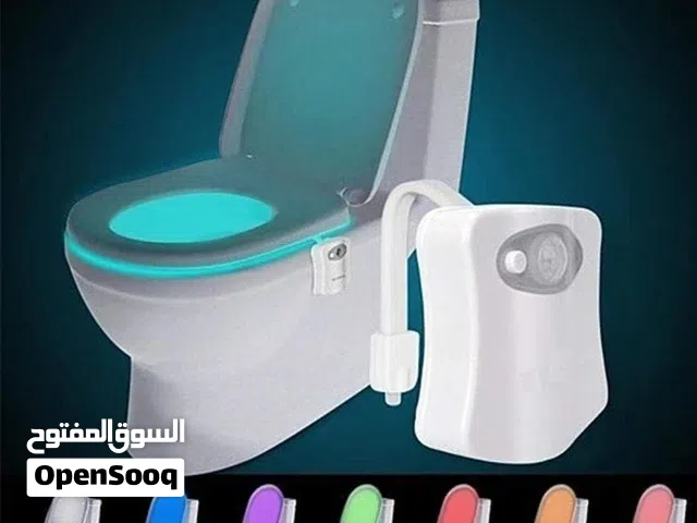 جهاز حساس استشعار الاقتراب و اضاءه 8 الوان الوان عند دخول الحمام بشكل ذاتي