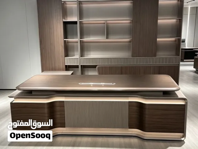 اثاث مكتبي جديد ، طقم مكاتب كبير و صغير و كراسي شبك و جلد و وركستيشن