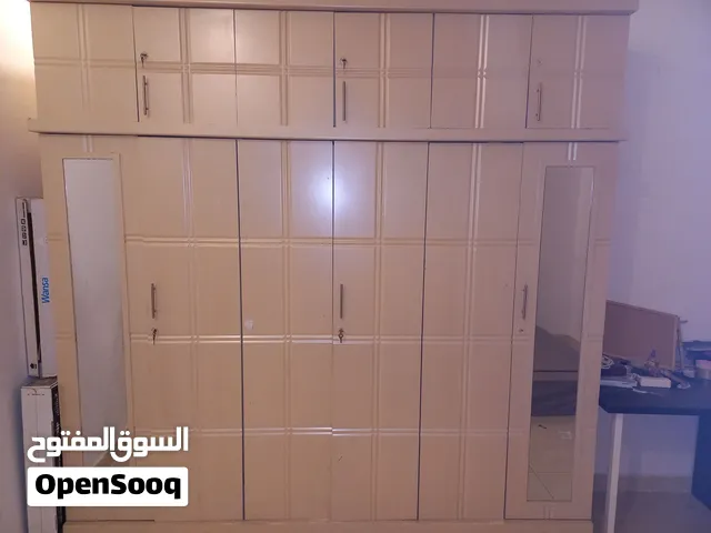 دولاب كبير