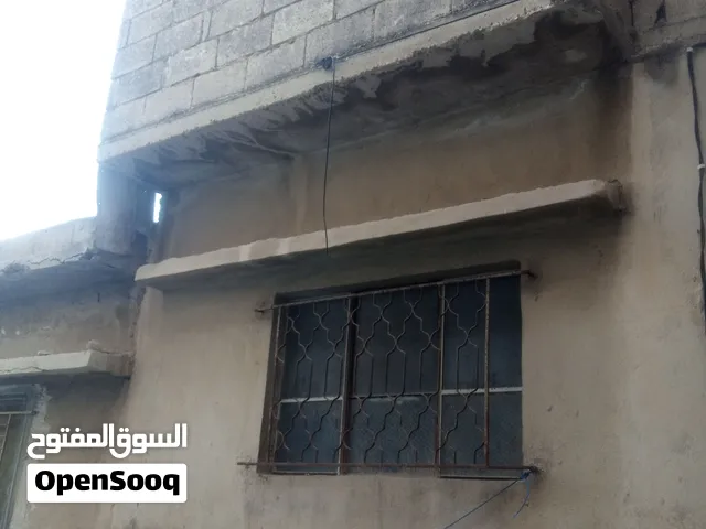 منزل للبيع في مخيم إربد