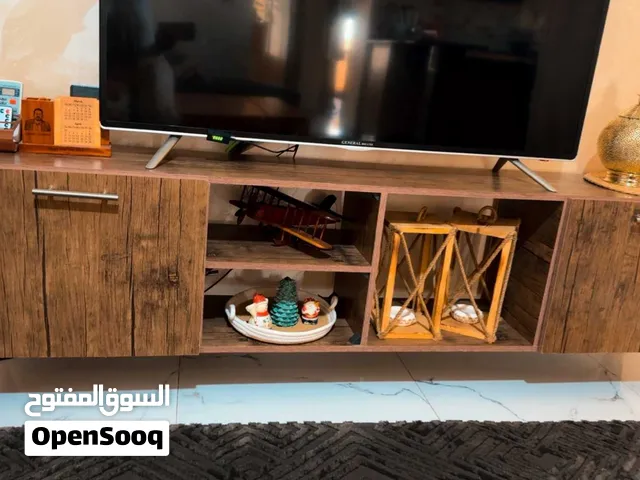 طاوله ال سي دي للبيع