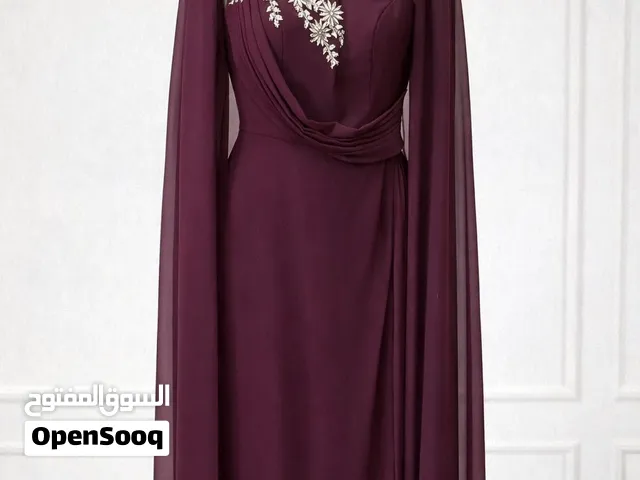نفنوف برغندي لبسه وحده