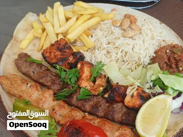 شيف المناسبات والسلطنات بالمعدات جاهزين لخدمتكم لجميع المناسبات