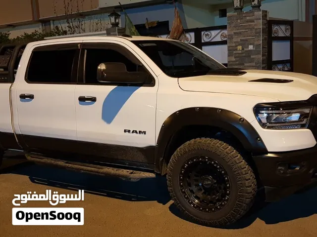 دوج رام V8 5700