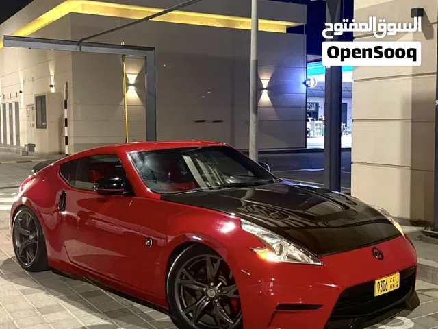 نيسان زد 370z