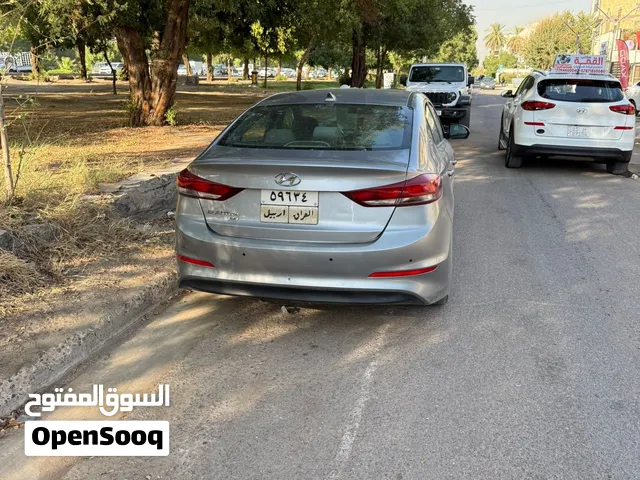 الانتره موديل 17 حادث 3 قطع سياره كامله مابيها كل نقص