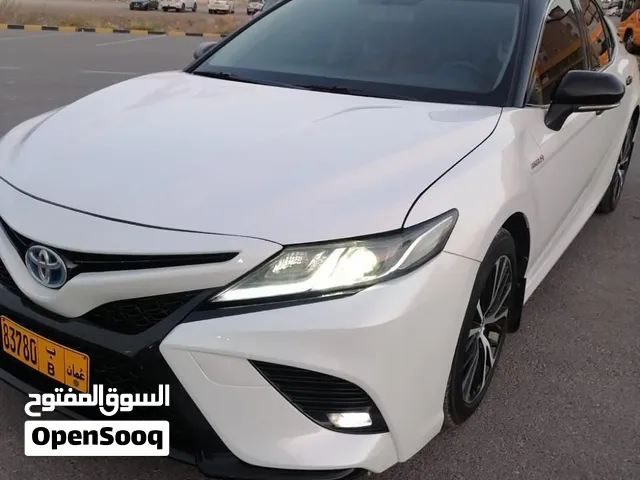 تويوتا كامري 2019 هايبرد خليجية صالون سيدان مع ميزات مميزة ومرخصة