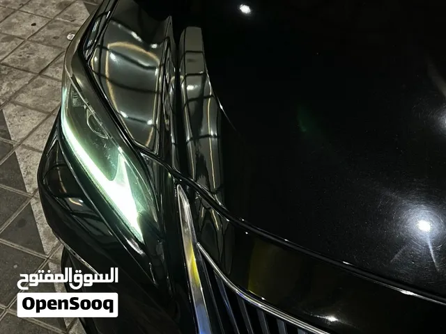 Used Lexus ES in Muscat