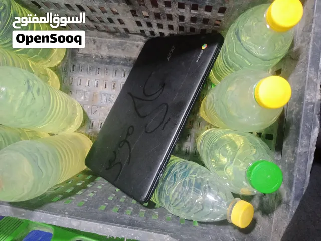 اللاب توب بالسيح الملح ولد في حفره في القعر البئر