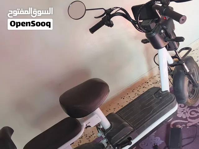 سكورت كهربائي مستمعل استعمال بسيط عيوب كسر قاعدات شاشه