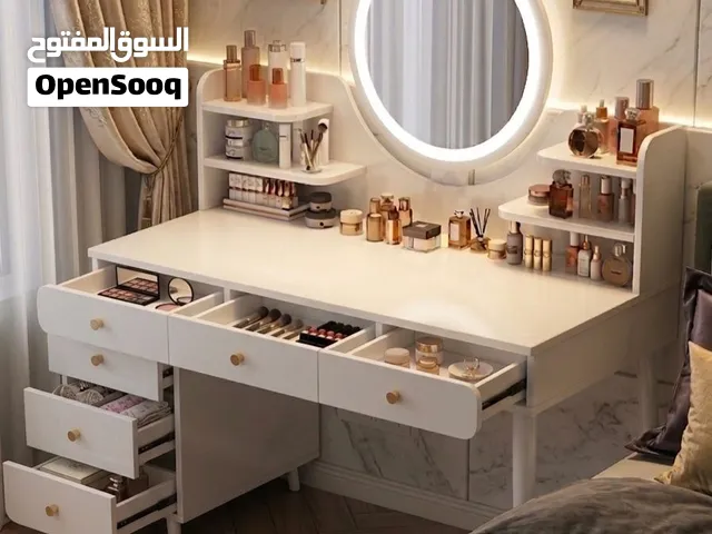 بيرو خشبية مع 6 جوارير