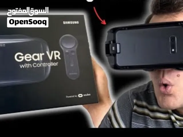 نظارة واقع افتراضي سامسونج جير في آر (Samsung Gear VR) الأصلي - بحالة ممتازة.