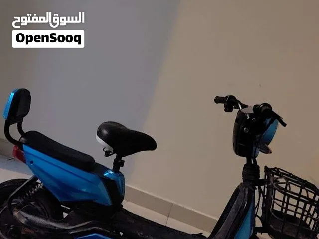 سكوتر جديد يمشي لساعات متواصلة بسعر 55 دينار