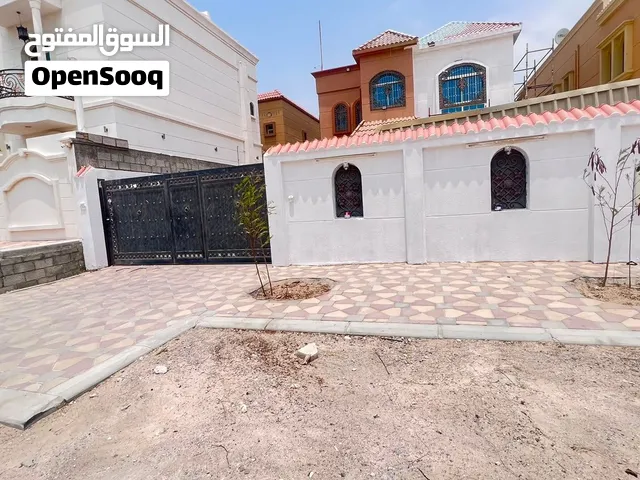 فيلا للايجار السنوي اول ساكن
