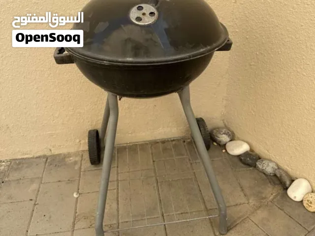 شواية وطاولات صغار