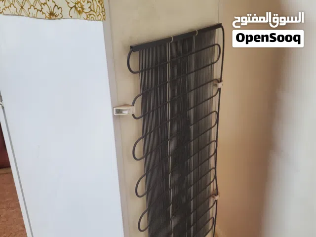ثلاجه ثلج نظيفه حجم وسط
