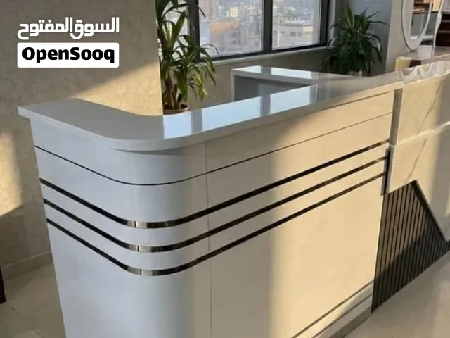 مكاتب إستقبال لصالات جميع المقاسات.