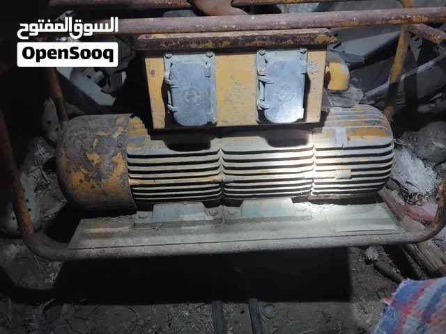 يوجد لدينا للبيع طعجات ومقصات حديد كهرباء و ومخارط حديد  و رحمانيا و رفاعات