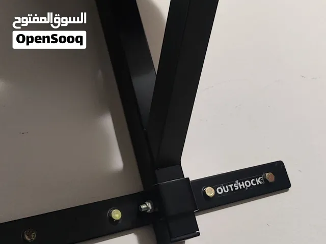 outshock heavy punching bag used for a couple of months (light usage) with mount and 10 oz  gloves