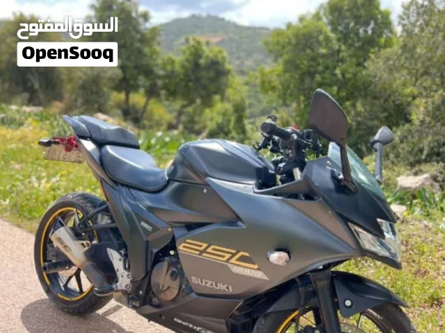 Suzuki GSX250R 2021