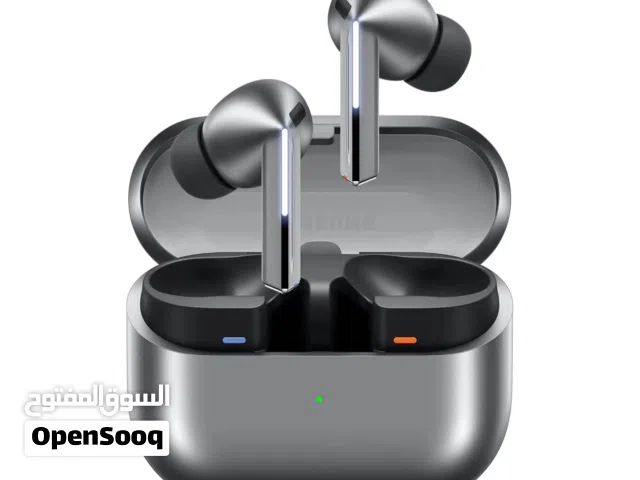 سماعات Samsung Galaxy buds 3 pro تتميز بتصميم جديد كلياً ومزود بساق للتحكم اللمسي صوت عالي وقوي