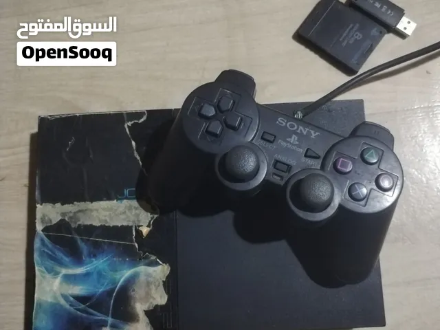 بلي 1 حلو مع يده