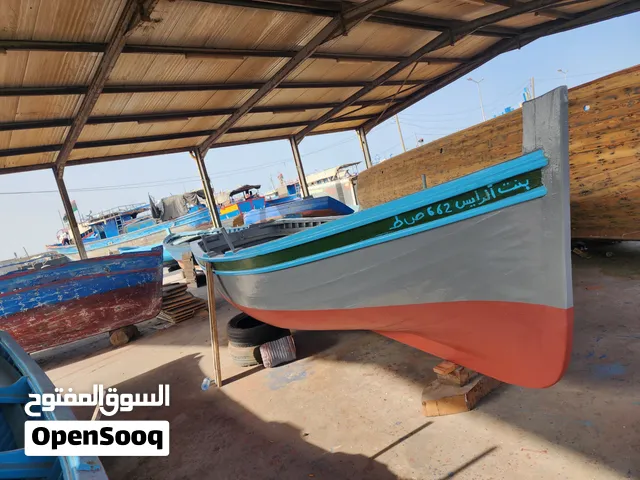 للبيع فلوكة قش مراية جديدة في قمة النظافة