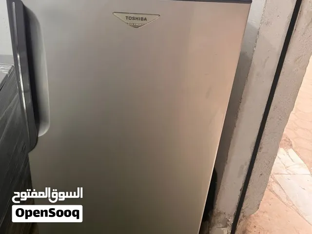 ديب فريزر توشيبا 5 درج ورف ما يعادل ال6 درج شحن شركه بدون صيانات نهائي حاله ممتازه  جدا  معاه ضمان ش