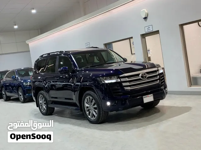 Toyota Land Cruiser GXR Twin Turbo