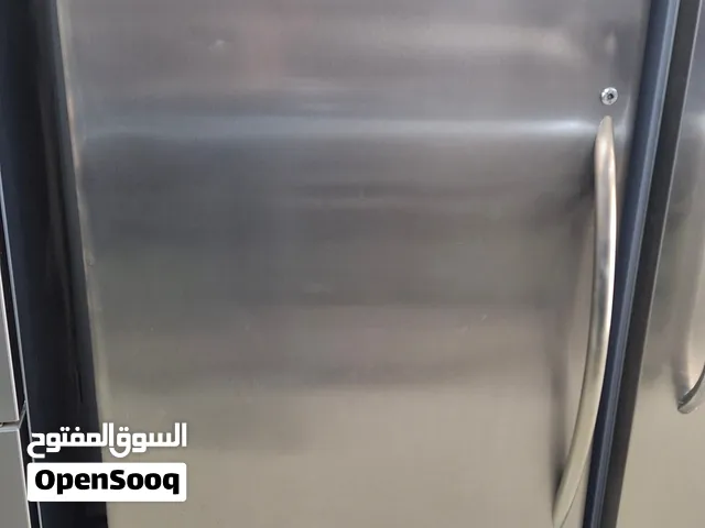 فريزر كلفنيتر 544 لتر نوفروست لون ستانلس ستيل بحاله ممتازه جدا جدا والسعر شامل التوصيل داخل