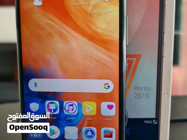 رامات 4 وذاكرة 32  y7 prime 2019 للبيع بحالة ممتازة مع الكرتونة
