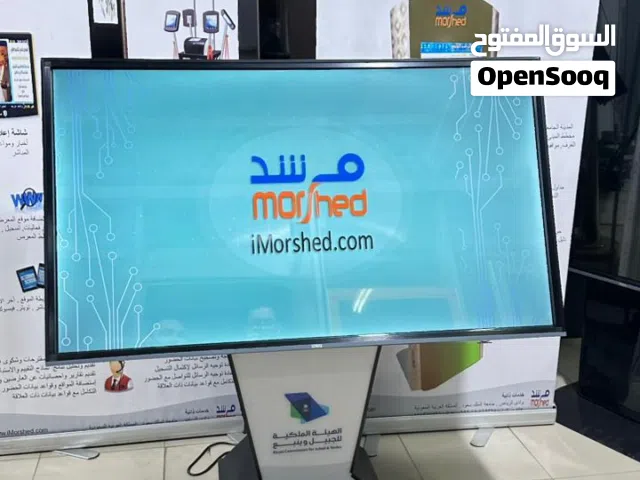 شاشة سمارت VIP مائلة تستخدم للعروض التفاعلية وللاعمال الراقية