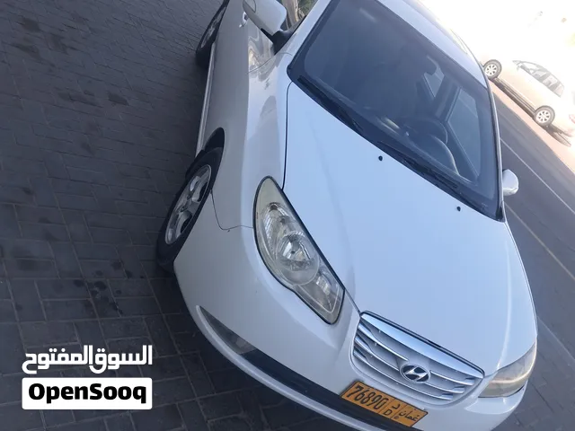 هيونداي إلنترا 2010