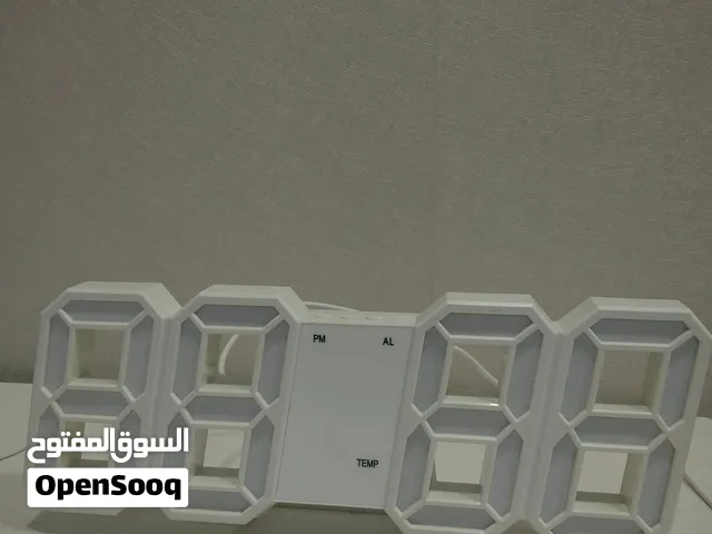ساعة اكترونيه