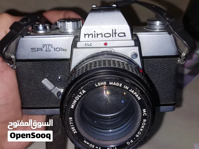 الكاميرا Minolta SRT 101b (مينولتا SRT 101b)، كاميرا فوتوغرافية كلاسيكية موديل 1975