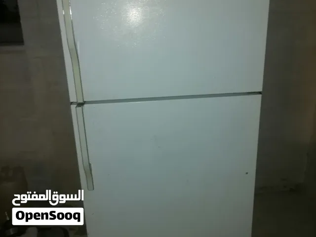 تلاجه حجم كبير النوع امريكا بحاجه لا صيانه خفيفه