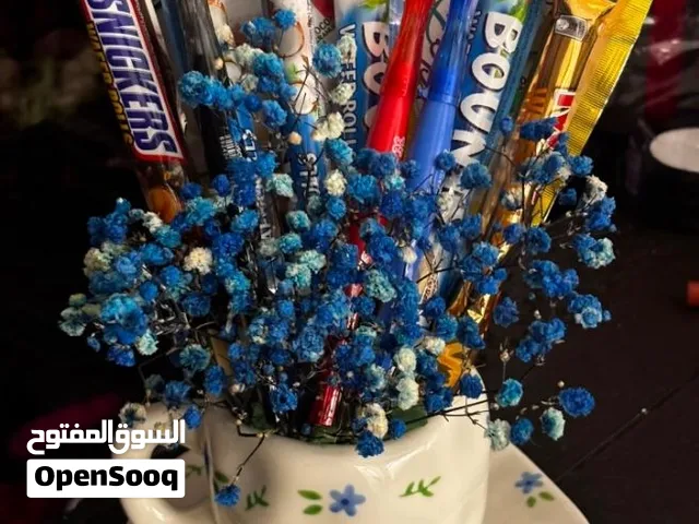 بكج تنسق حسب طلب الزبونه : 6 شوكلاته 2 كابتشينو مج 3 اقلام كرت مع تغليف مميز وورد