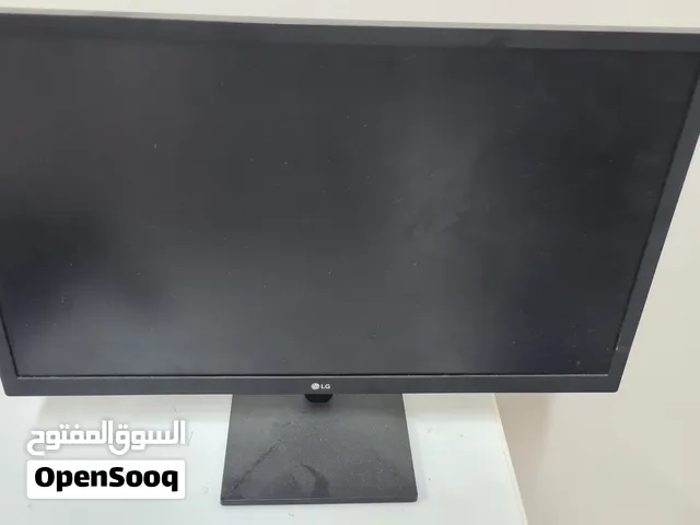 24 LG monitors for sale  in Muscat