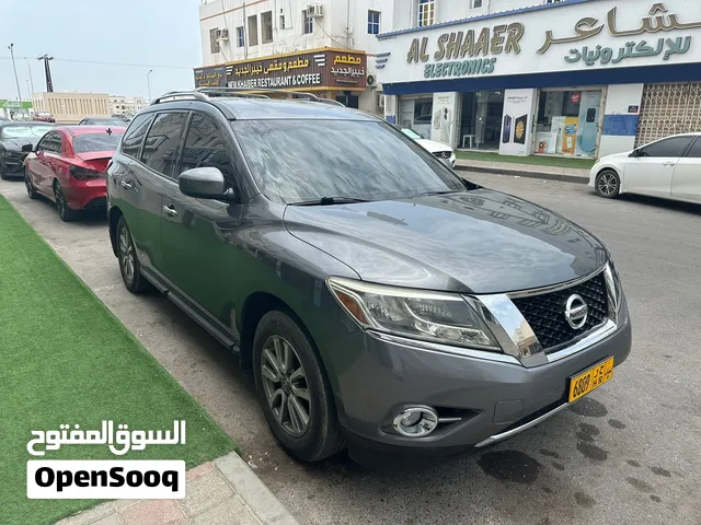 Used Nissan Pathfinder in Al Batinah