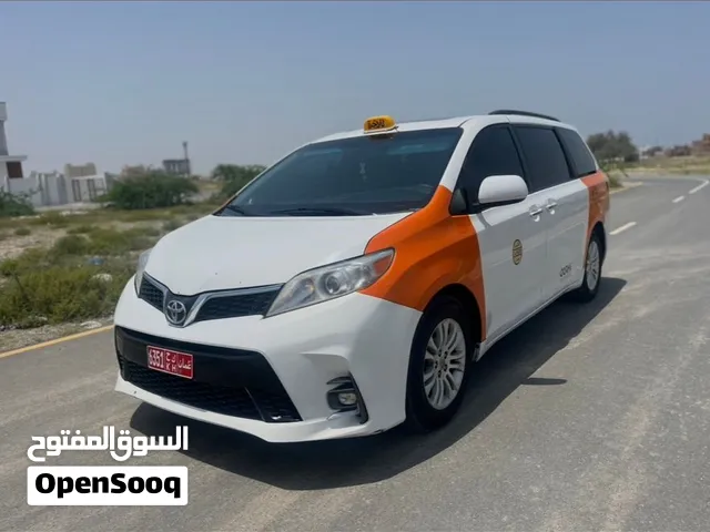 تويوتا تكسي سينا للبيع للجادين فقط سياره نضيفه ماتحتاج شي تعال فحص