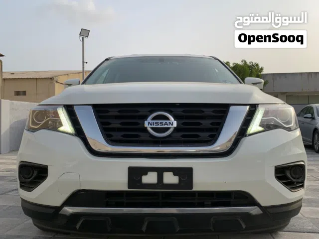 2017 Nissan Pathfinder for rent - in Dhofar Salalah