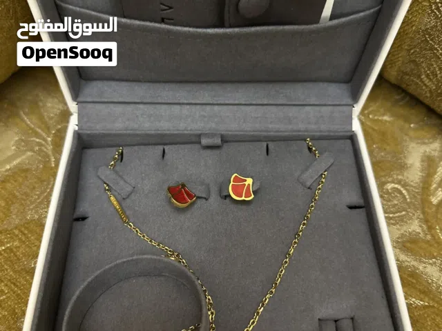 طقم مانيماليست