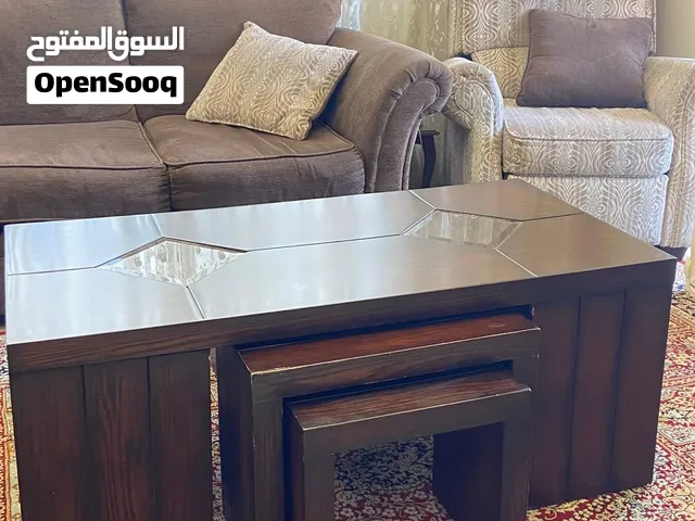 طاولات معيشة