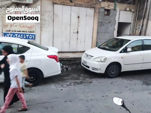 محل للايجار العالية الشارع التجاري