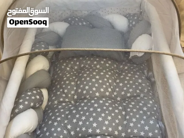 سرير اطفال لعمر سنه ونص لون بيج حجم وسط نكست تومي سعر الشراء 45