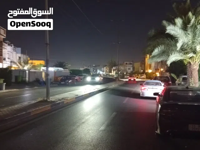 بيت على شارع السفارات