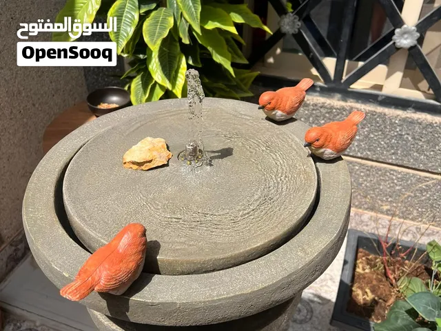 نافورة ومروش العصافير الثلاثة الفاخرة
